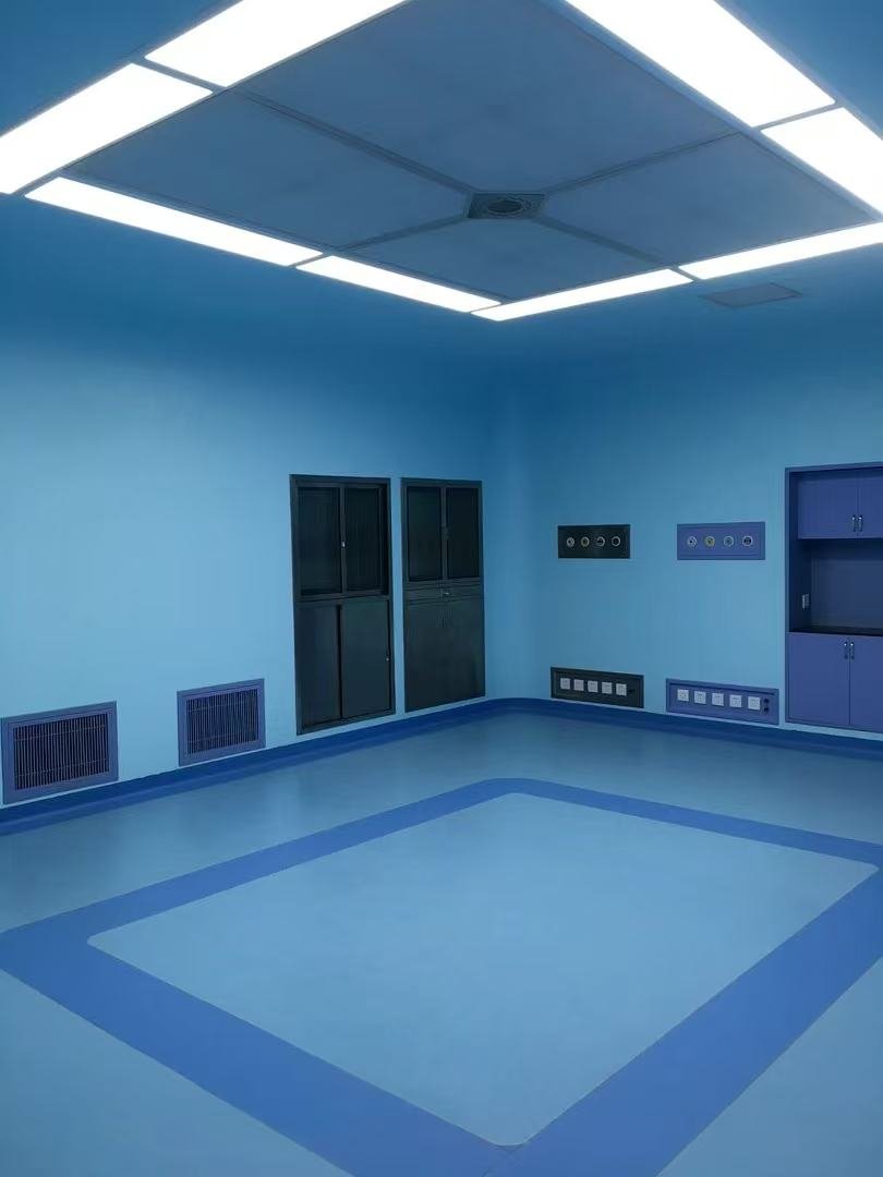 Blue clean treatment room with wall equipment