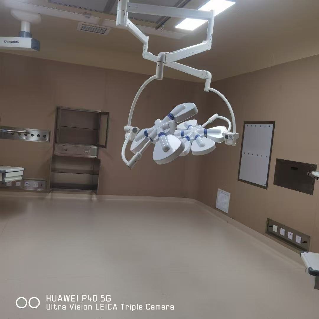 Clean treatment room with ceiling surgical light