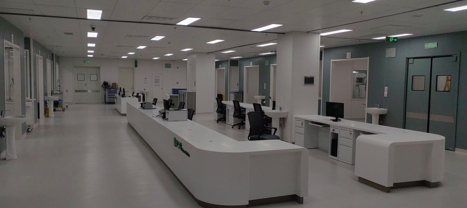 Industrial cleanroom project with clean corridor and work area