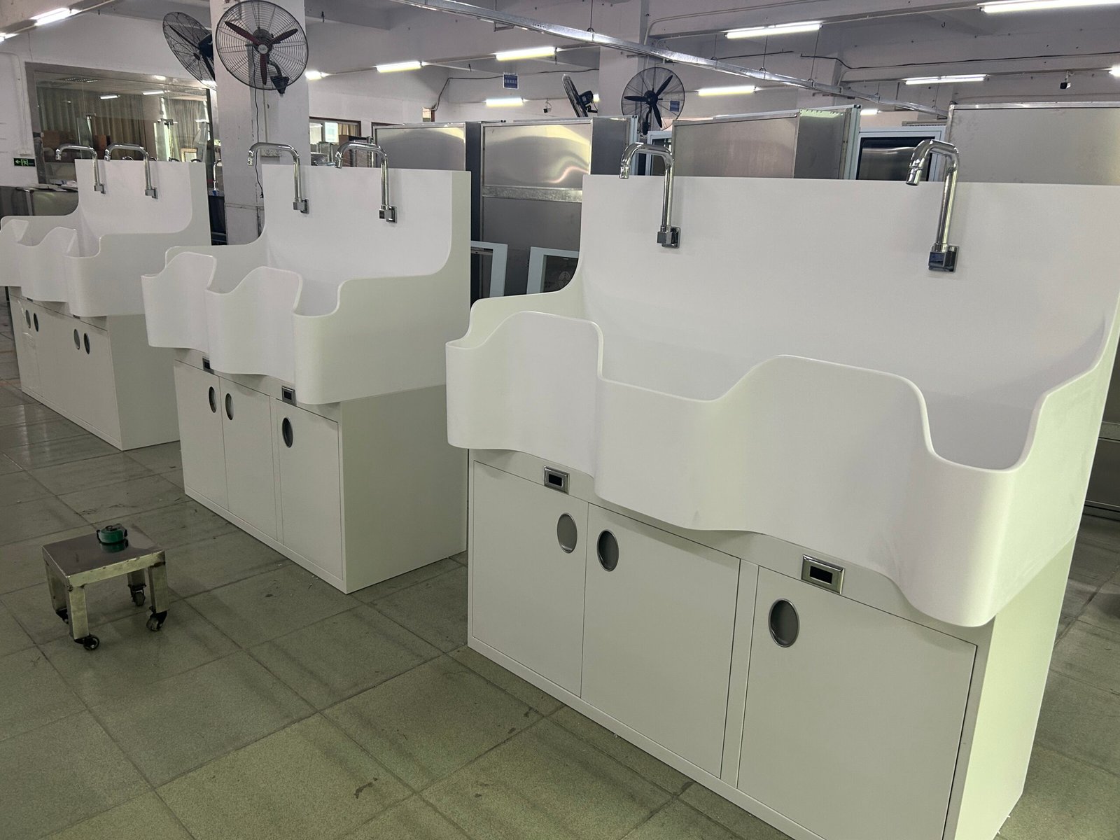 Factory production of cleanroom wash stations