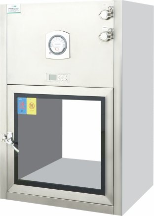 Dynamic laminar flow pass box