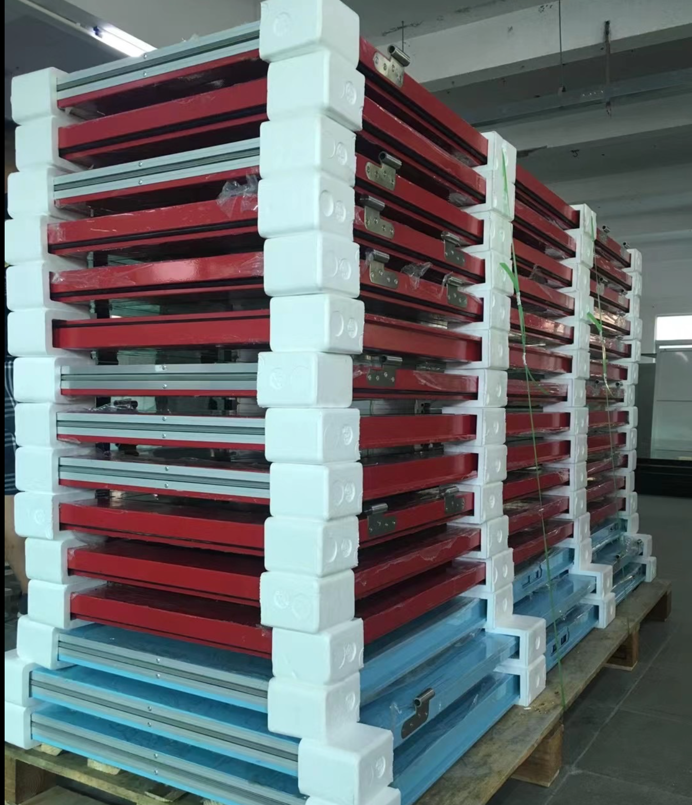 Cleanroom wall panel stacks in Juxing factory